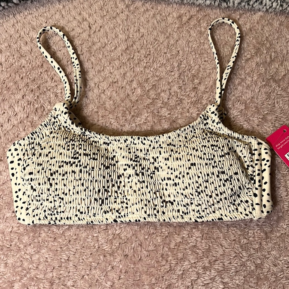 Xhilaration Bikini Top | Never Worn | Still has tags |